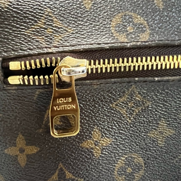 - Authentic Louis Vuitton Monogram pochette Métis bag for sale! - Picture 7 of 16